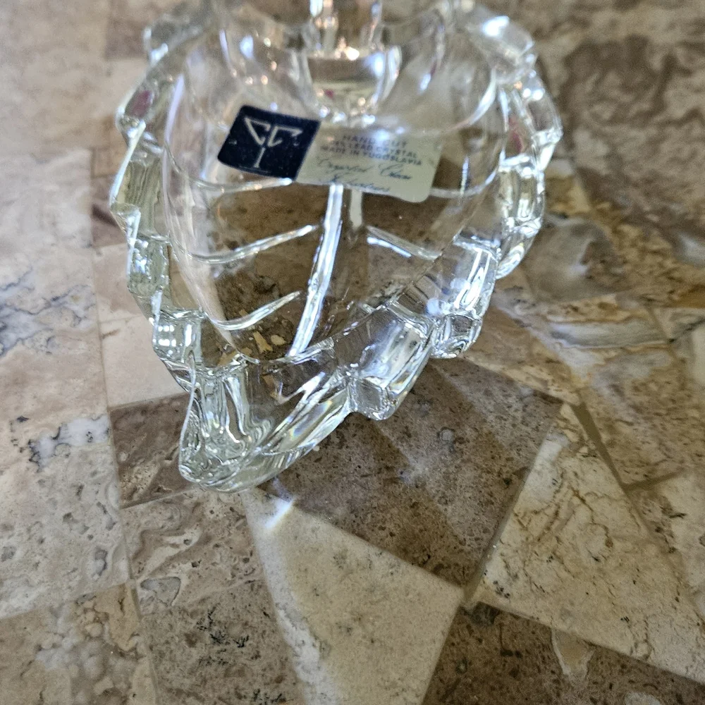 Crystal Clear Industries 24% Hand Cut Lead Crystal Leaf Trinket Dish Fall Autumn